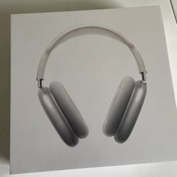 Airpod Max* brand new*