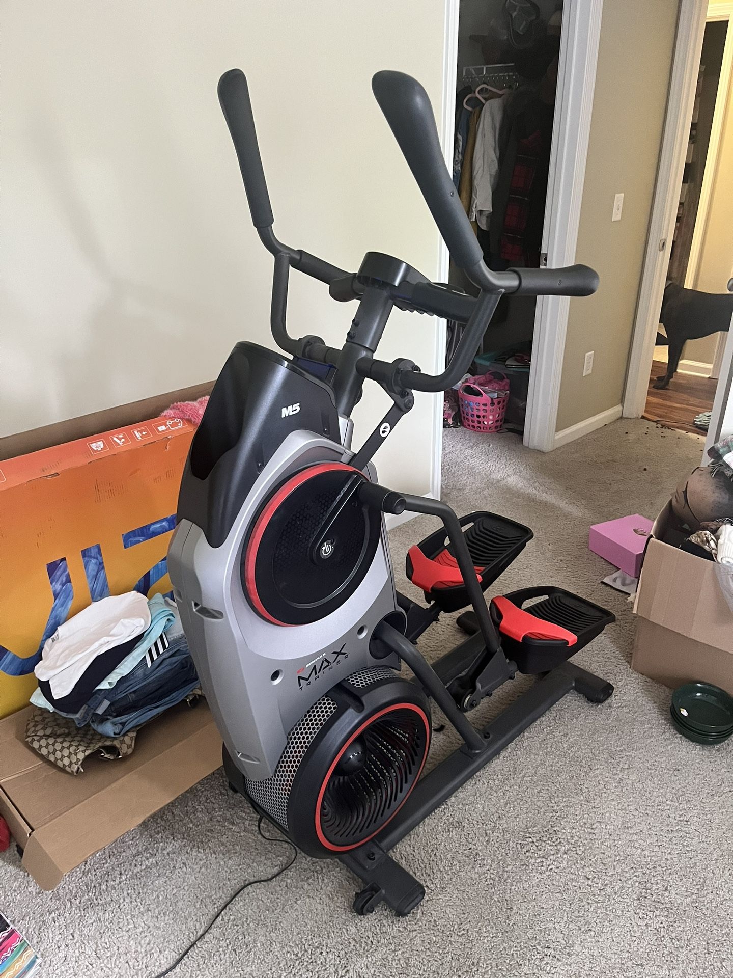 BOWFLEX ELLIPTICAL MAX TRAINER M5 - Like New