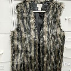 Chicos size 1 acrylic & polyester new fur vest