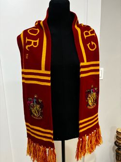 Gryffindor scarf