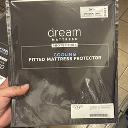 Cooling fitted mattress, protector TWIN