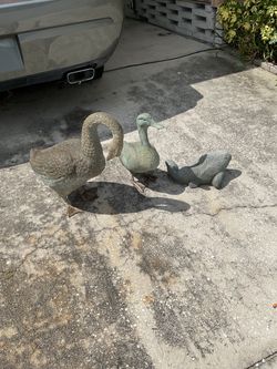 Bronze yard decorations