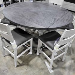 7 piece Dining set square to round, Brand New!