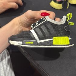 Toddler Adidas Size 6C