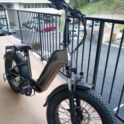 Brand New Folding Electric Bike. Champ Ext Fat Tire With Black Finish Color