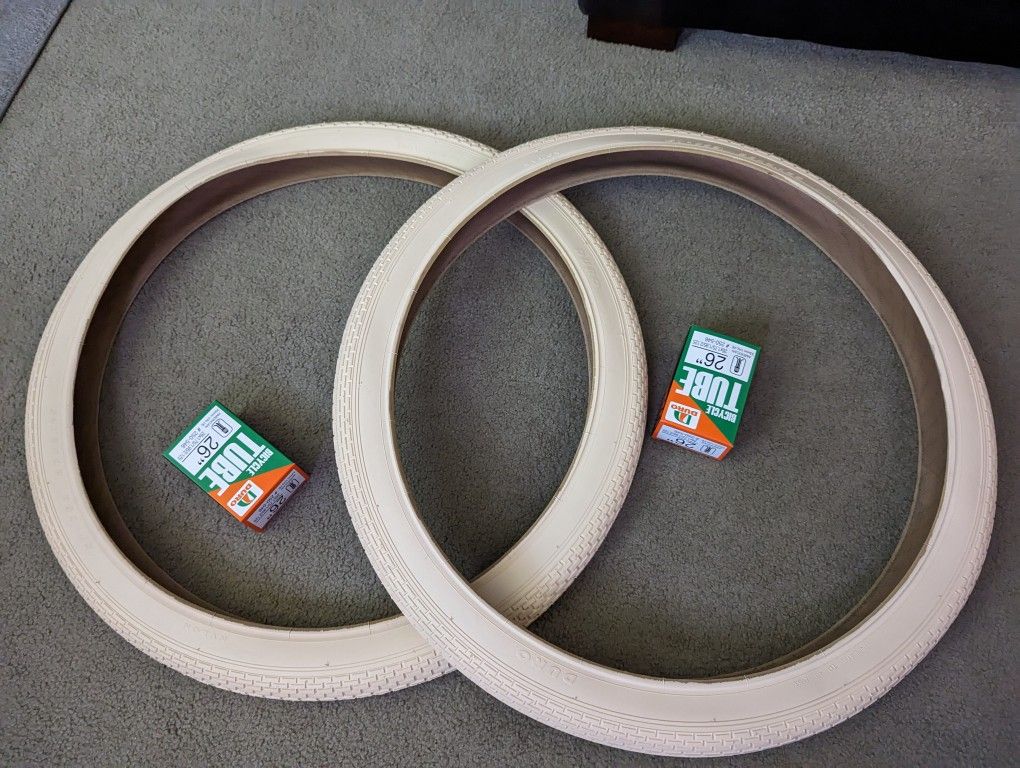 2 NEW DURO 26 X 2.125 CREAM BRICK PATTERN BEACH CRUISER BICYCLE TIRES AND TUBES