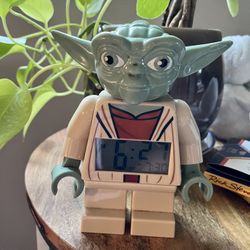 Pending Pick Up Lego Star Wars Digital Yoda Alarm Clock for Sale in Tacoma WA OfferUp