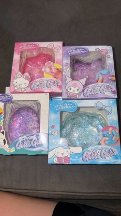 Hk and squishmallow squishys