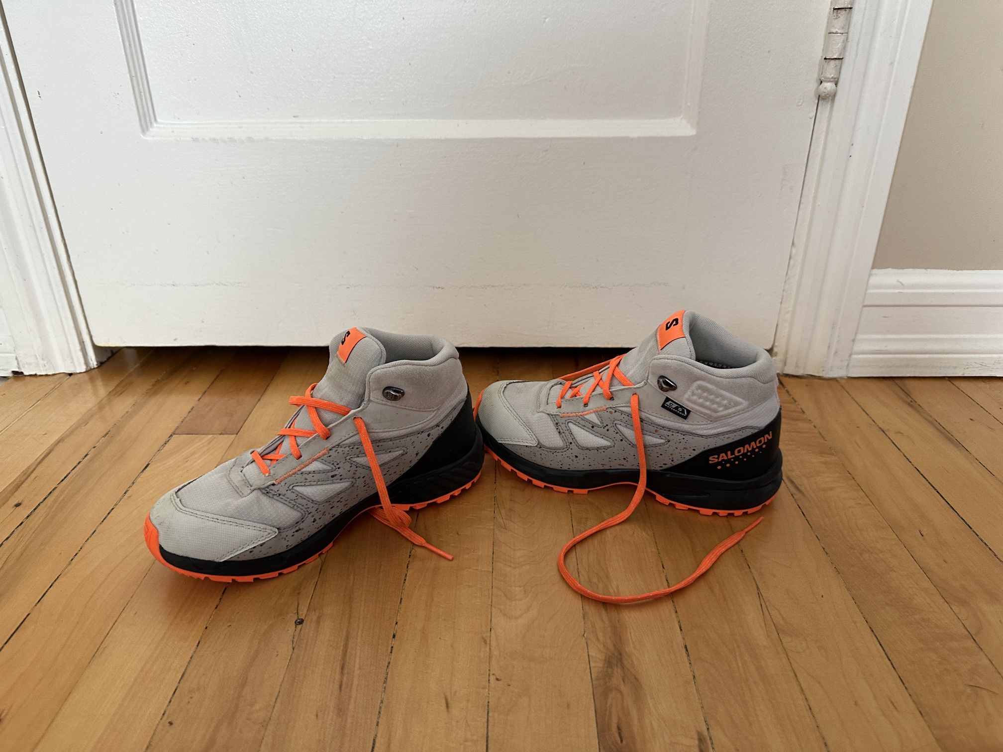 Salomon Kids Hiking Boots - Worn Once - Size 4