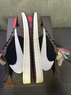 Travis Scott Jordan 1 OG MOCHA LOW 11M