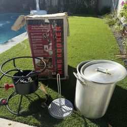 King Kooker 30-Quart Propane Turkey Fryer – $75