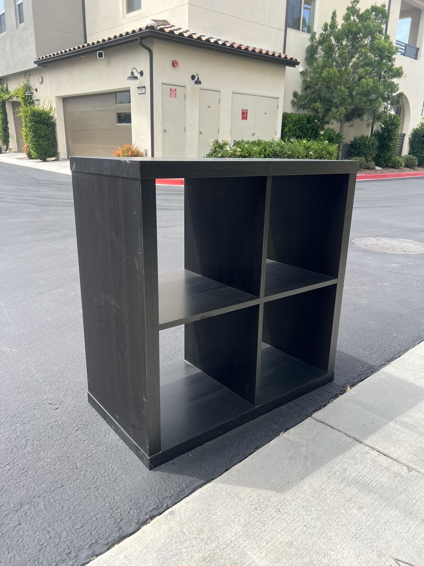Kallax Storage Shelf Cube. 2 Units. 2 x 2 & 4 X1