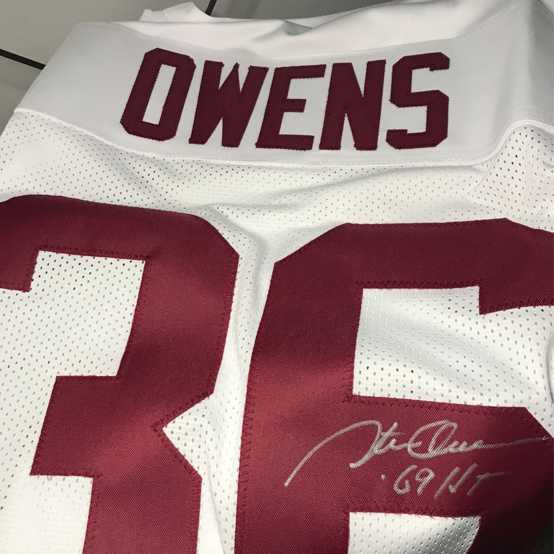 Jonathan Owens Signed Jersey Inscribed "69 H.T."