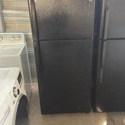 Ge Top Bottom Fridge 