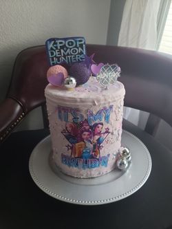 Fake Cake K-Pop Bitgday Cake