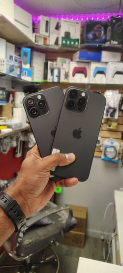 iPhone 16 Pro Max 256GB Unlocked - On Special Cash deal starts $789 🤩