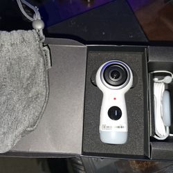 Samsung Gear 360 Camera 
