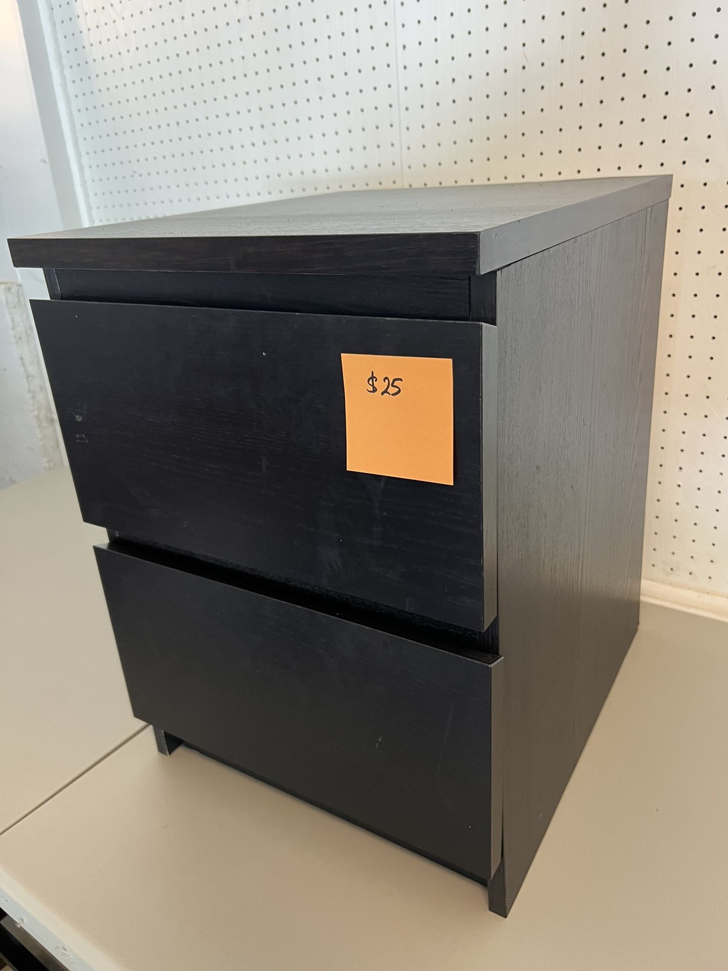 π€ Modern Black 2-Drawer Nightstand β $25 β Kirkland π€
