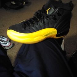 Jordans 12 Size 5.5 