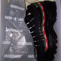 Air Max 95 ( Undefeated)