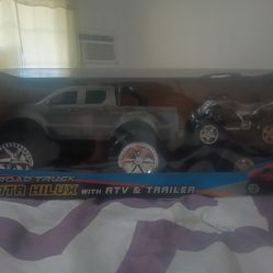 Remote control truck with trailer toy