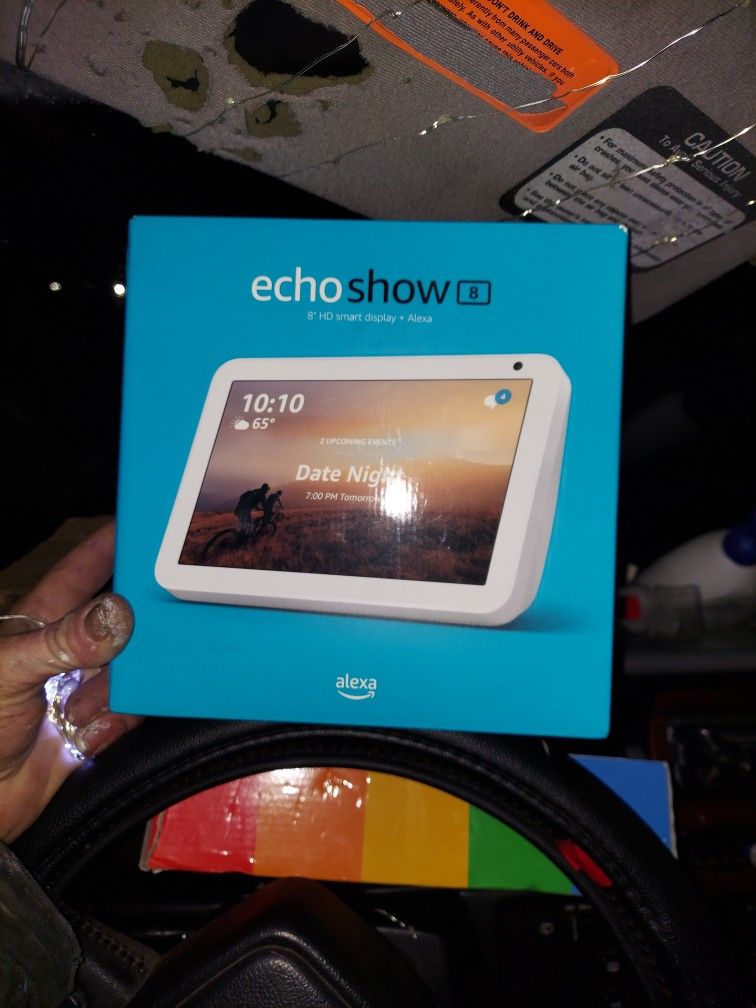AMAZON ECHO SHOW 8 (2ND GEN 2021) WHITE UNOPENED BRAND NEW