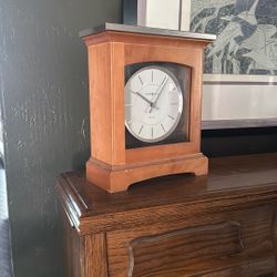 Howard miller Clock