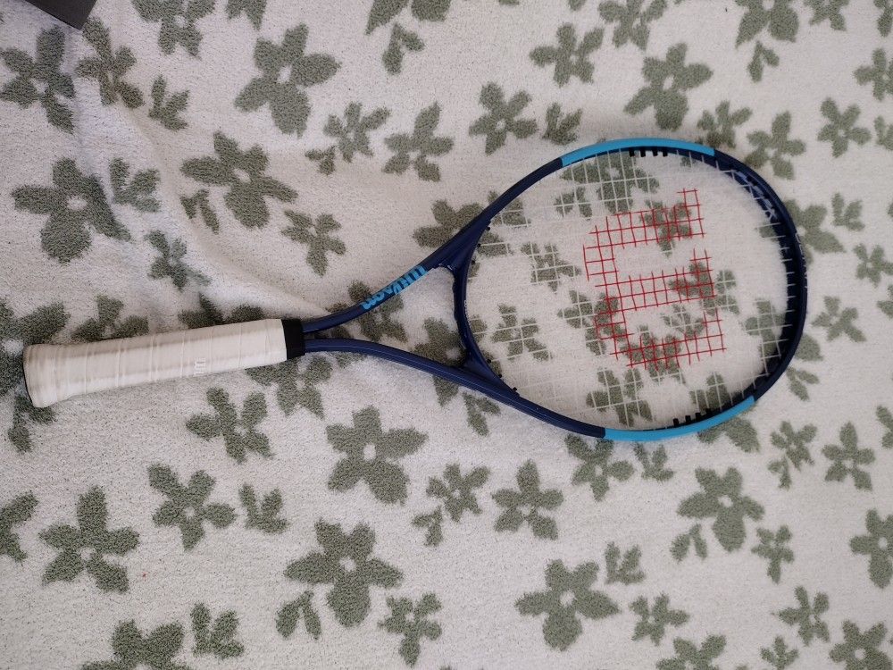 Tennis racket 