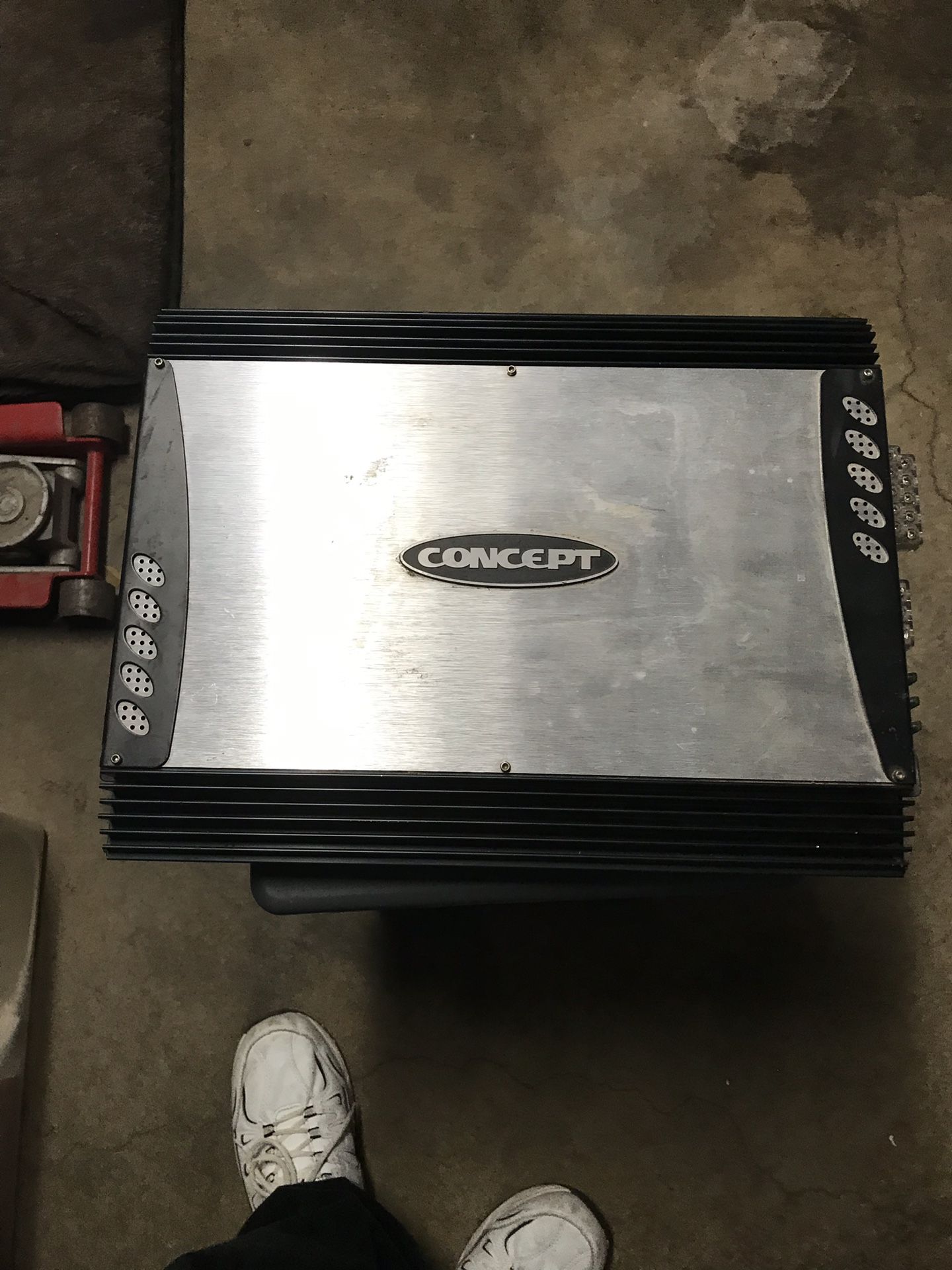 CONCEPT 5 Channel Amp