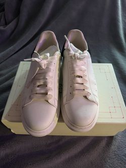 White Low-Top Sneakers with Black Heel Tab