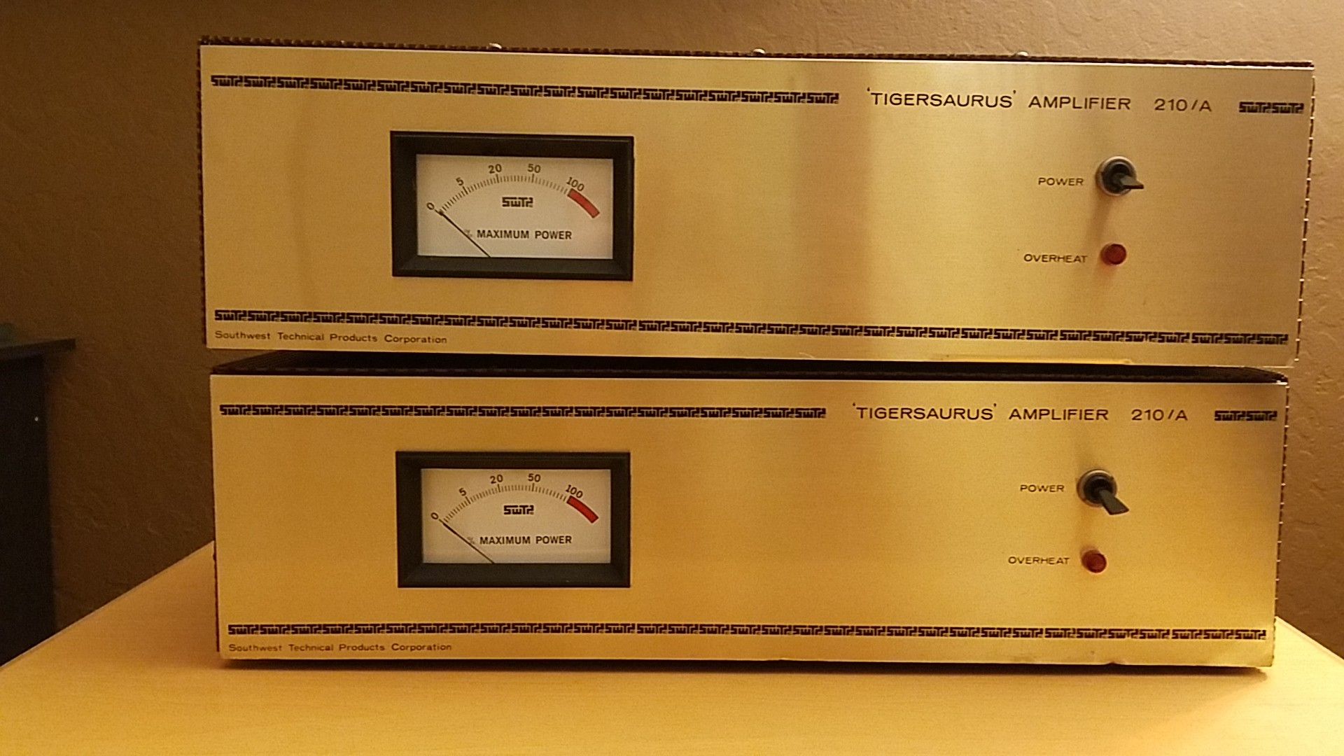 Pair of Tigersaurus 250 Audio Amplifiers