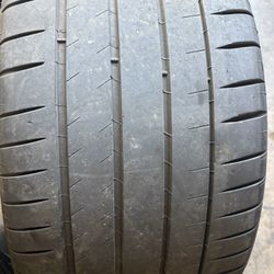 Tires 275-35r18 Michelin