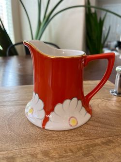 Retro  daisy vintage creamer