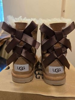 Uggs  toddler  boots