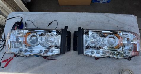 02-05 Dodge Ram Chrome Projector Halo LED Strip Headlights