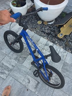 Bike Cult Juvenile BMX  20-in bicycle