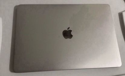MACBOOK PRO 2029 TOUCH BAR