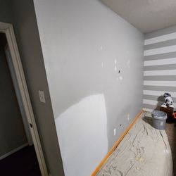 R.epairs drywall paint