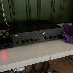 NAD 3150 Stereo Amplifier