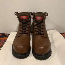 Dickies: Waterproof Heavy Duty Work Boots 