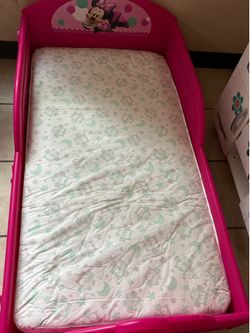 Toddler bed