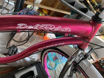 Del rio pink bike