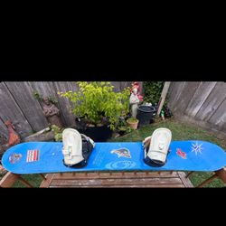 Used Salomon Fs 152; Largebody-300 Snowboard  With Bindings