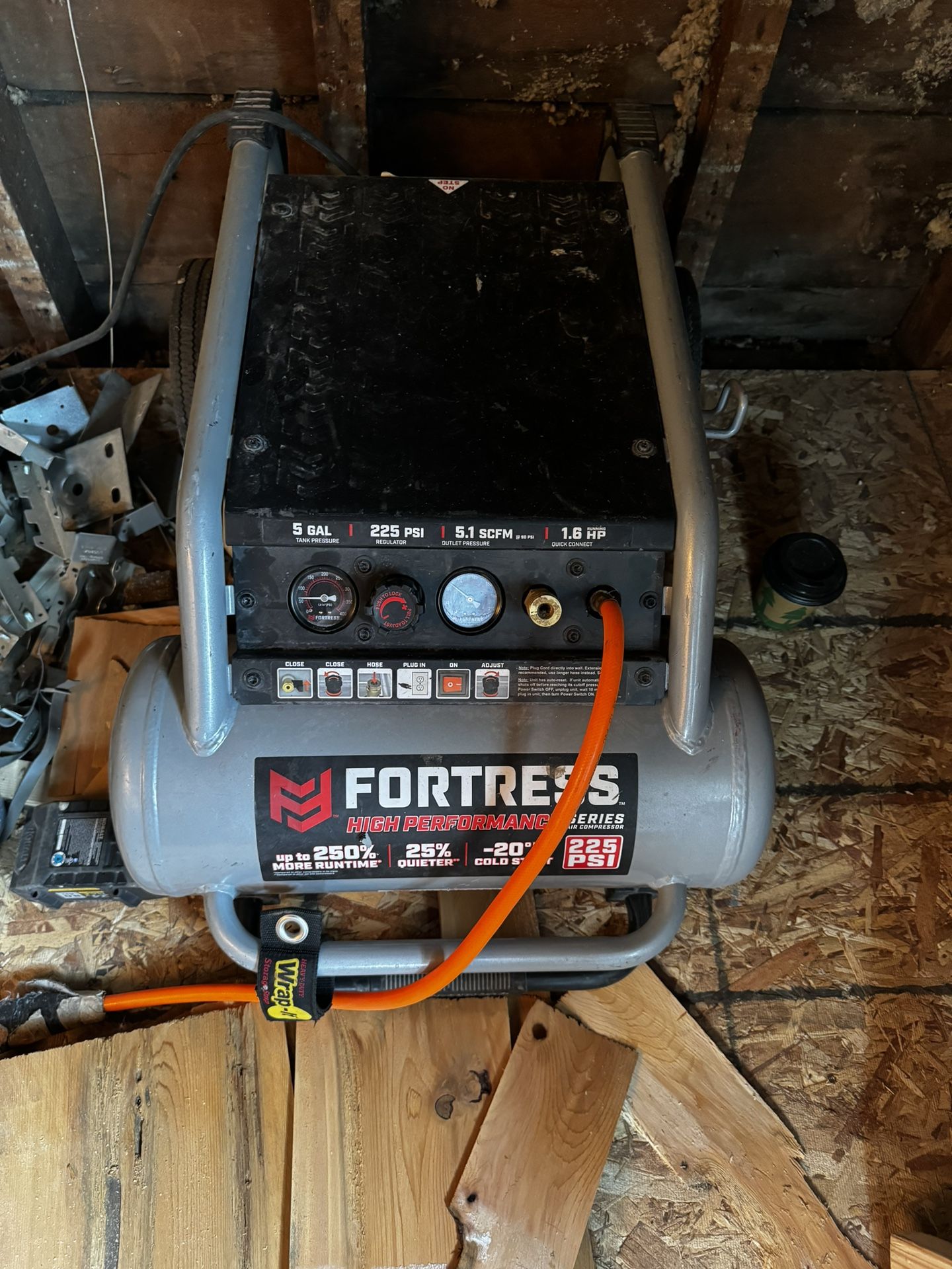 Fortress 5gal 225psi Air Compressor