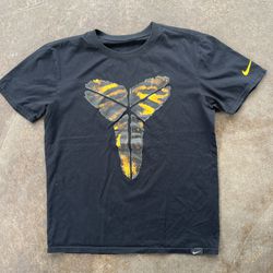 Nike Mamba Shirt Size Small Kobe Bryant Dri-Fit