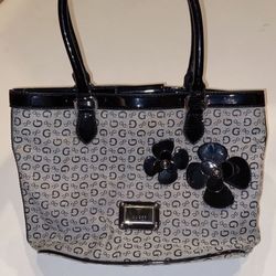 GUESS purse - Brand New