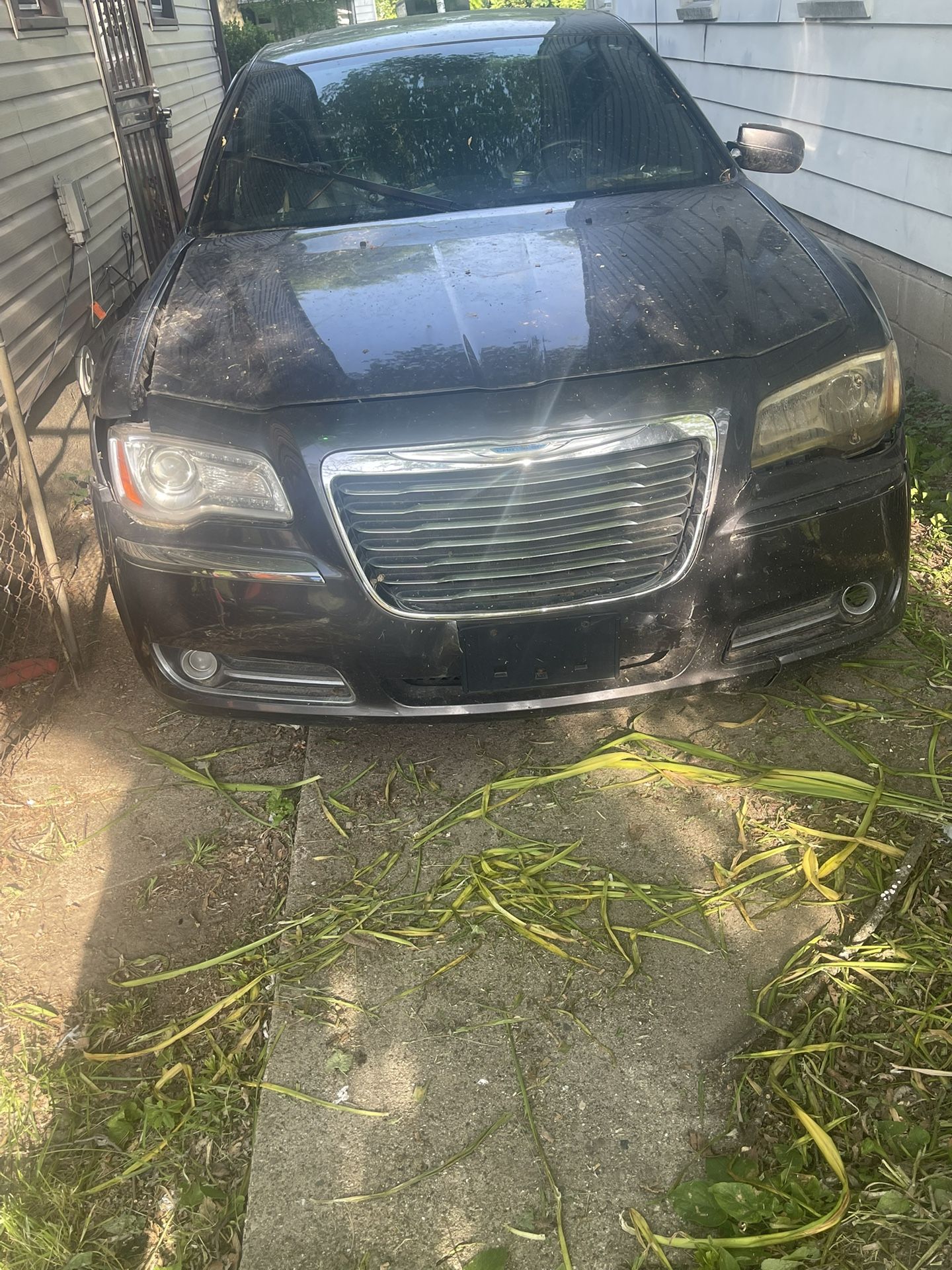 🚗 Chrysler 300 Part Out – Clean 3.6L Engine / New Headlights / More!