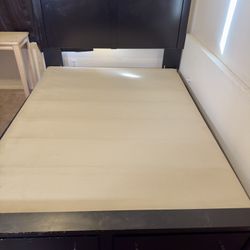 Queen Size Bed with Wood Frame, 2 Storage Drawers & Wood Headboard 