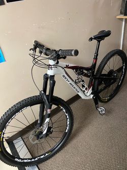 2016 Rocky Mountain Thunderbolt MSL Full-Suspension Mountain Bike