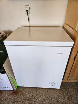 Chest freezer. Frigidaire